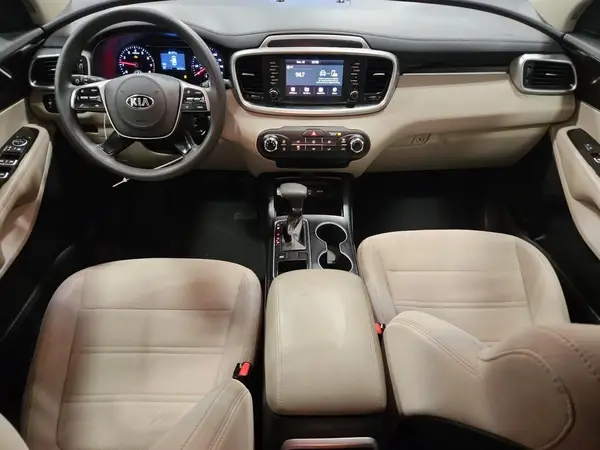 5XYPG4A36KG517763 2019 KIA SORENTO - Image 8