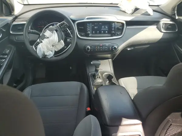 5XYPG4A36KG522414 2019 KIA SORENTO - Image 8