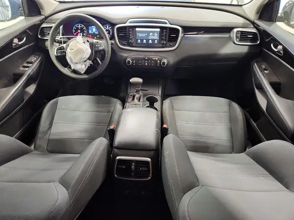 5XYPG4A36KG523319 2019 KIA SORENTO - Image 8