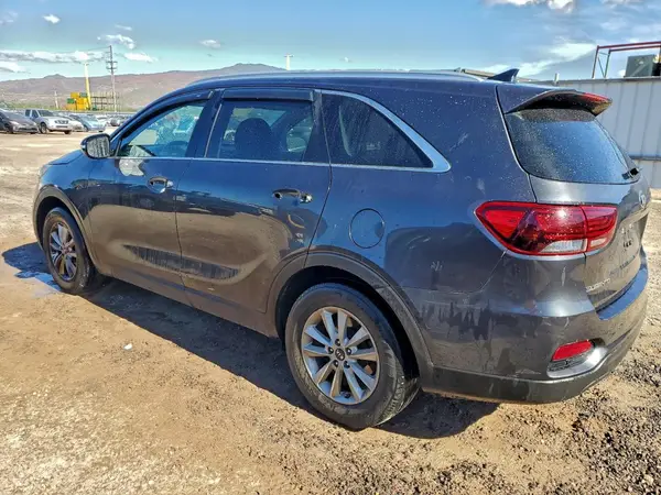 5XYPG4A36KG530237 2019 KIA SORENTO - Image 2