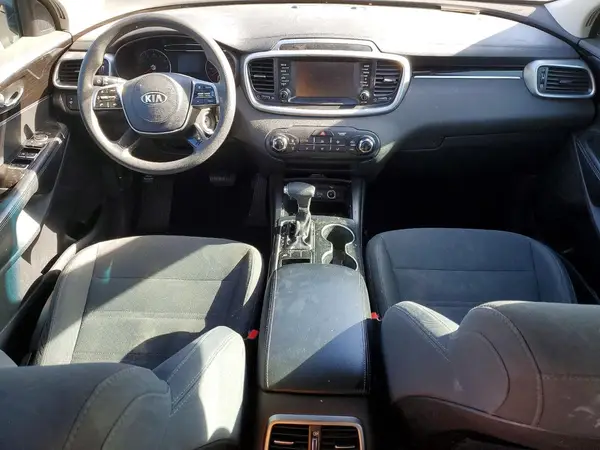 5XYPG4A36KG546017 2019 KIA SORENTO - Image 8