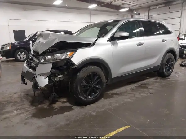 5XYPG4A36KG549760 2019 KIA SORENTO - Image 2