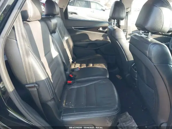 5XYPG4A36KG550066 2019 KIA SORENTO - Image 8