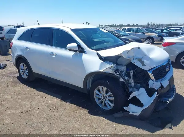 5XYPG4A36KG560712 2019 KIA SORENTO - Image 1