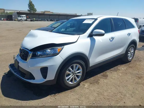 5XYPG4A36KG560712 2019 KIA SORENTO - Image 2