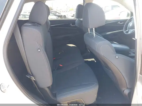 5XYPG4A36KG560712 2019 KIA SORENTO - Image 8