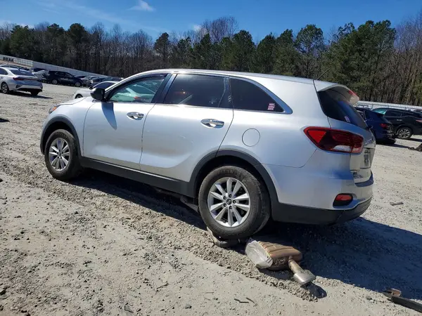 5XYPG4A36KG563545 2019 KIA SORENTO - Image 2