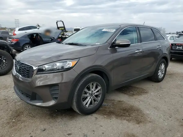 5XYPG4A36KG563948 2019 KIA SORENTO - Image 1