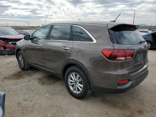 5XYPG4A36KG563948 2019 KIA SORENTO - Image 2