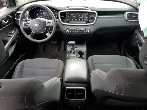 5XYPG4A36KG563948 2019 KIA SORENTO - Image 8