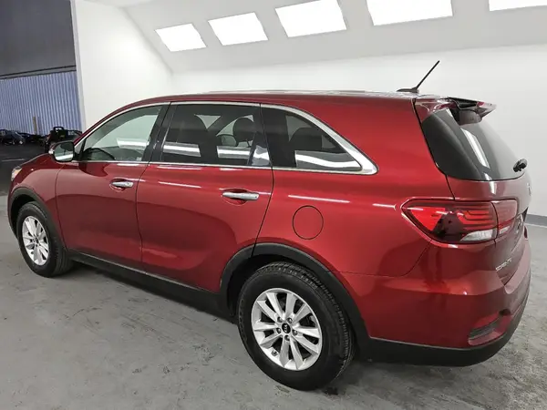 5XYPG4A36KG566915 2019 KIA SORENTO - Image 2