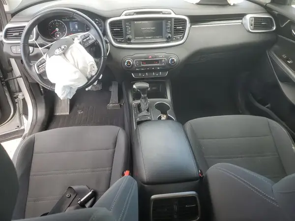 5XYPG4A36KG573959 2019 KIA SORENTO - Image 8