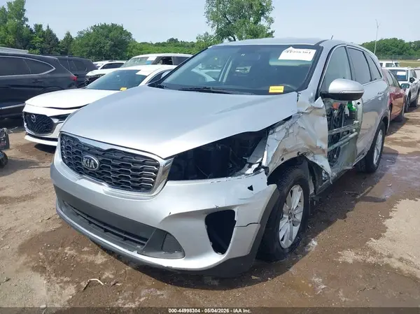 5XYPG4A36KG577638 2019 KIA SORENTO - Image 2