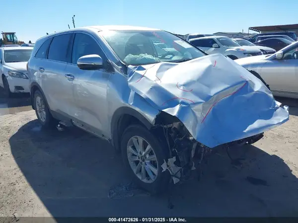 5XYPG4A36KG579616 2019 KIA SORENTO - Image 1