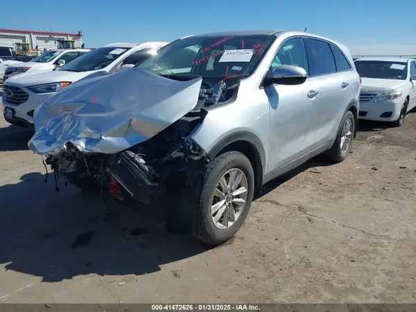 5XYPG4A36KG579616 2019 KIA SORENTO - Image 2