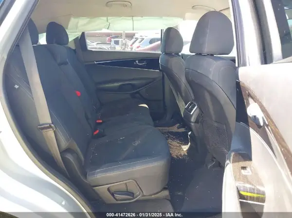 5XYPG4A36KG579616 2019 KIA SORENTO - Image 8