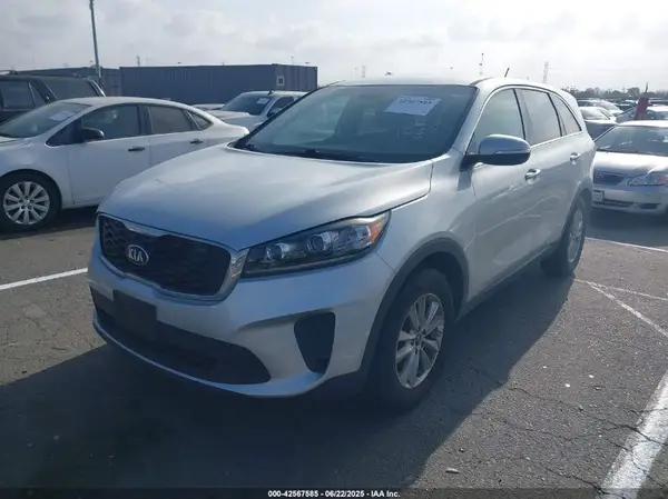 5XYPG4A36KG582273 2019 KIA SORENTO - Image 2