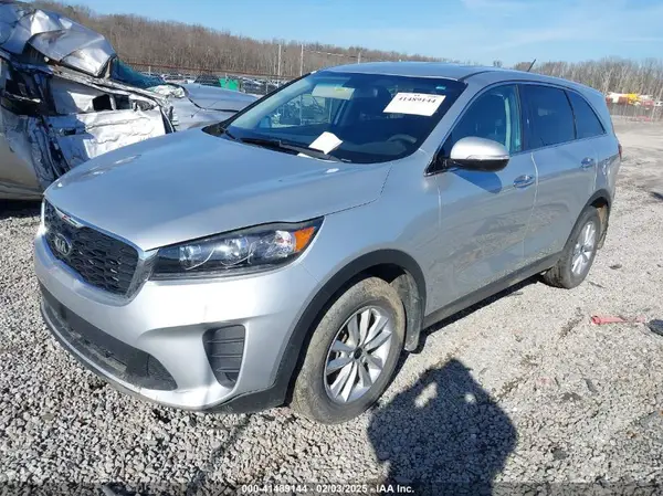 5XYPG4A36KG583391 2019 KIA SORENTO - Image 2