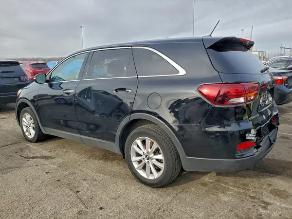 5XYPG4A36KG586968 2019 KIA SORENTO - Image 2
