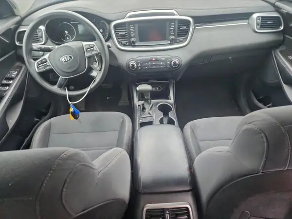 5XYPG4A36KG586968 2019 KIA SORENTO - Image 8