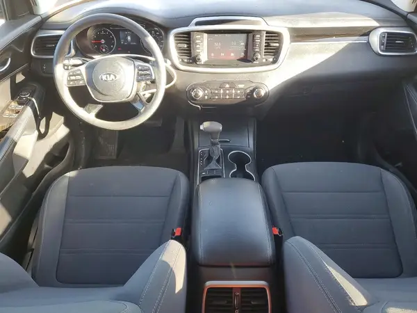 5XYPG4A36KG588784 2019 KIA SORENTO - Image 8