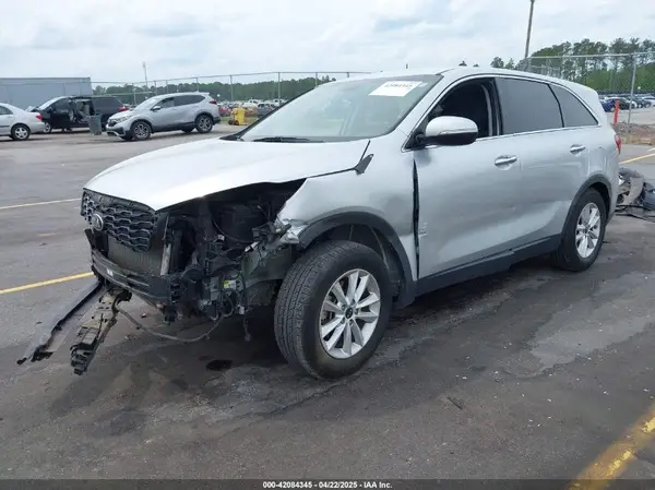 5XYPG4A36KG593306 2019 KIA SORENTO - Image 2