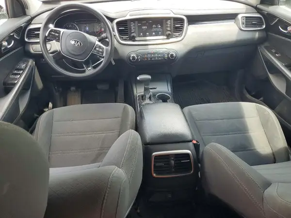 5XYPG4A36KG593354 2019 KIA SORENTO - Image 8