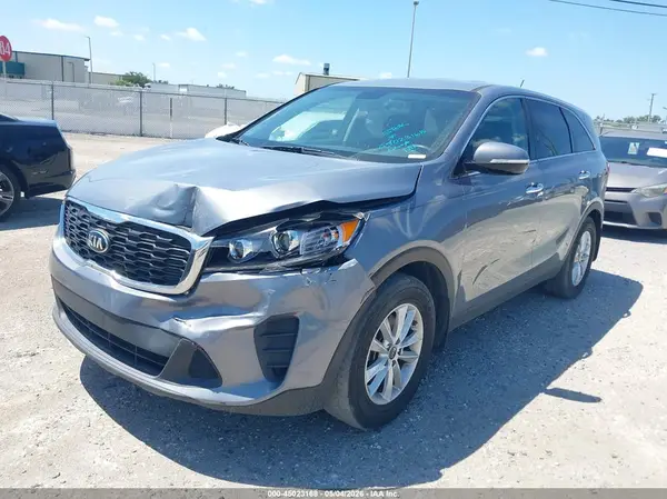 5XYPG4A36KG598635 2019 KIA SORENTO - Image 2