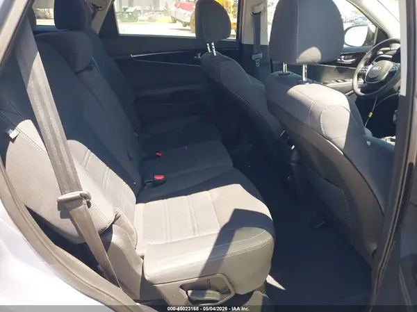5XYPG4A36KG598635 2019 KIA SORENTO - Image 8