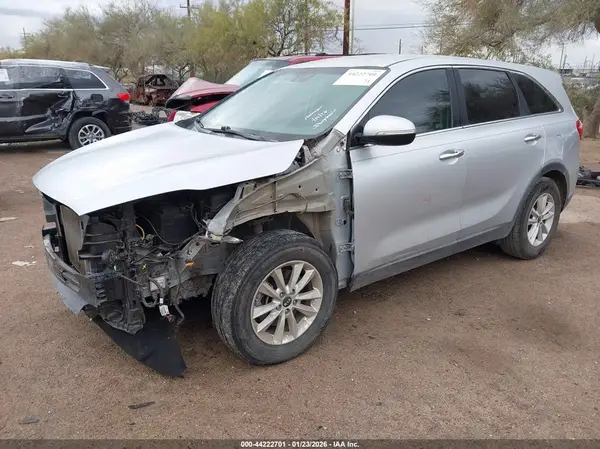 5XYPG4A36LG624197 2020 KIA SORENTO - Image 2