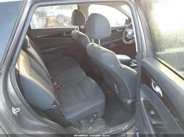 5XYPG4A36LG648516 2020 KIA SORENTO - Image 8