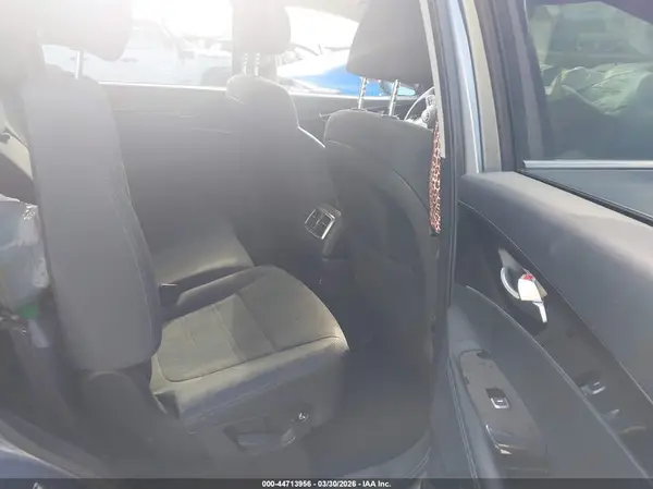 5XYPG4A36LG664280 2020 KIA SORENTO - Image 8