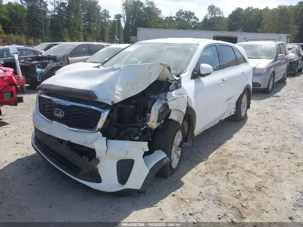 5XYPG4A36LG677997 2020 KIA SORENTO - Image 2