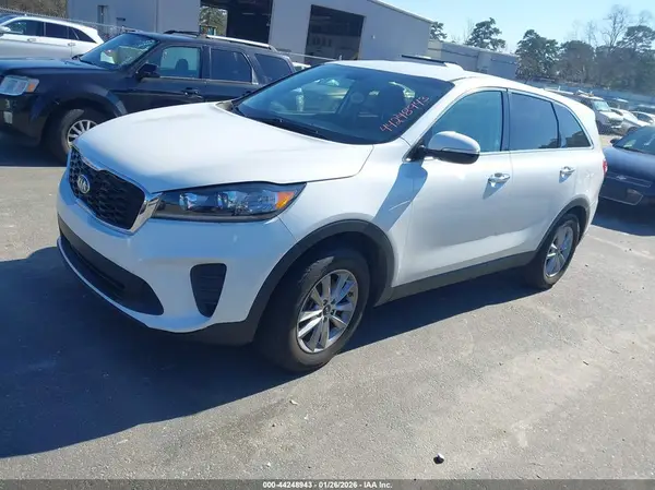 5XYPG4A36LG681225 2020 KIA SORENTO - Image 2