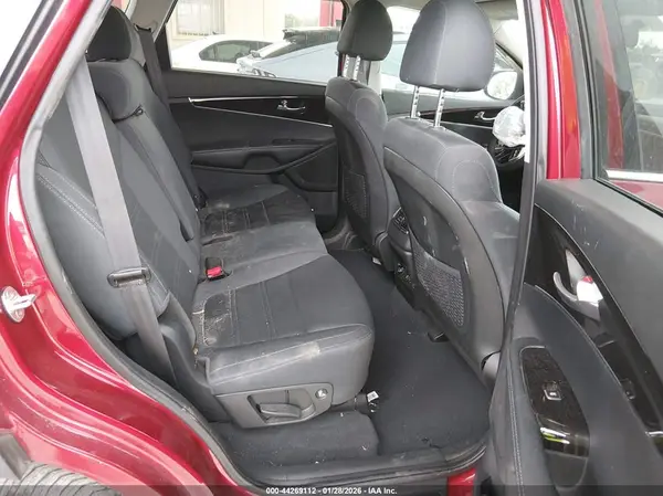 5XYPG4A36LG686084 2020 KIA SORENTO - Image 8