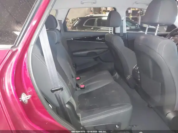 5XYPG4A36LG689289 2020 KIA SORENTO - Image 8