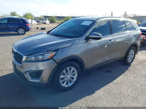5XYPG4A37GG002892 2016 KIA SORENTO - Image 2