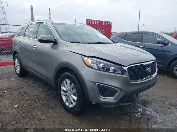 5XYPG4A37GG003198 2016 KIA SORENTO - Image 1