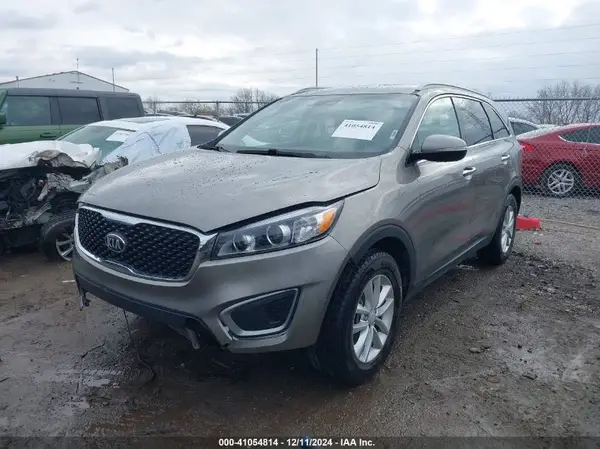 5XYPG4A37GG003198 2016 KIA SORENTO - Image 2