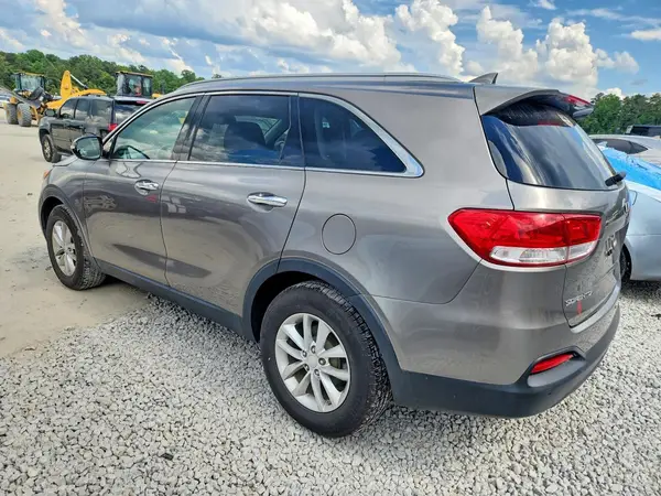 5XYPG4A37GG004867 2016 KIA SORENTO - Image 2