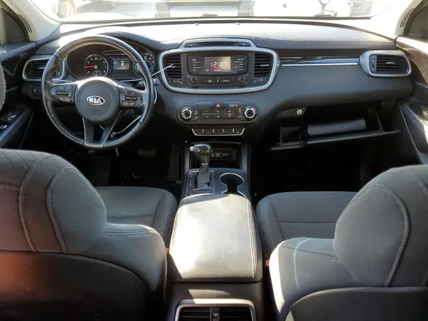 5XYPG4A37GG011429 2016 KIA SORENTO - Image 8