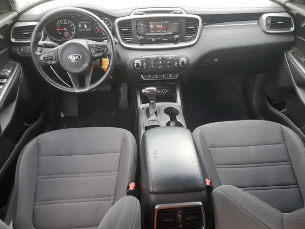 5XYPG4A37GG017943 2016 KIA SORENTO - Image 8