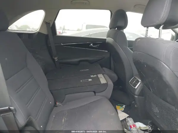 5XYPG4A37GG020227 2016 KIA SORENTO - Image 8