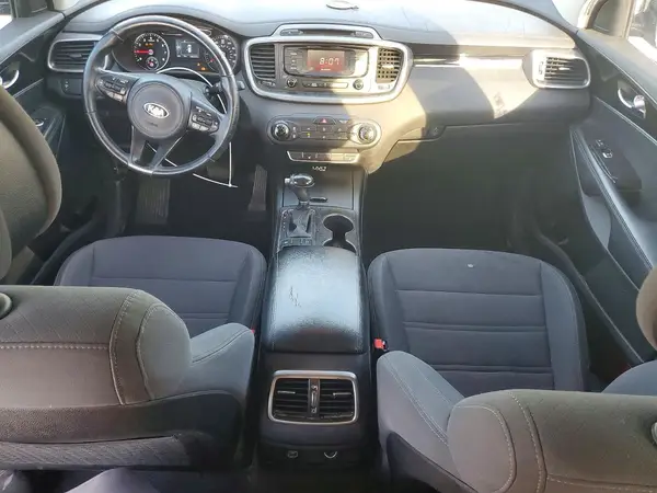 5XYPG4A37GG023869 2016 KIA SORENTO - Image 8