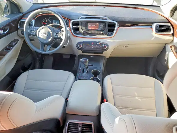 5XYPG4A37GG024889 2016 KIA SORENTO - Image 8