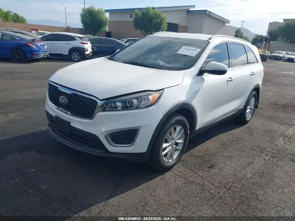 5XYPG4A37GG027324 2016 KIA SORENTO - Image 2