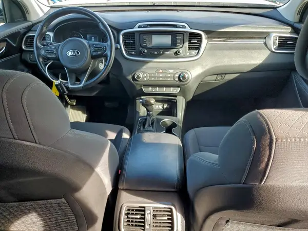 5XYPG4A37GG036007 2016 KIA SORENTO - Image 8