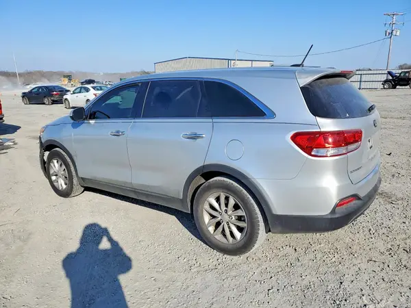 5XYPG4A37GG041160 2016 KIA SORENTO - Image 2