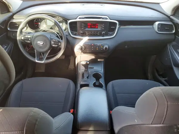 5XYPG4A37GG041160 2016 KIA SORENTO - Image 8