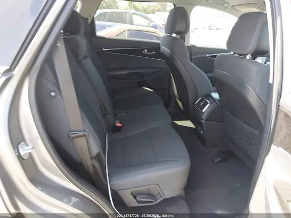 5XYPG4A37GG043393 2016 KIA SORENTO - Image 8